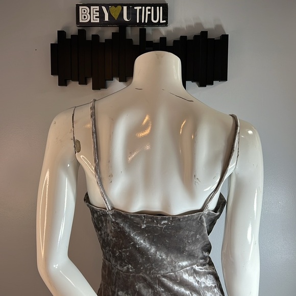 Silver Velvet Dynamite Faux Crossover Dress Size Small - Picture 7 of 12